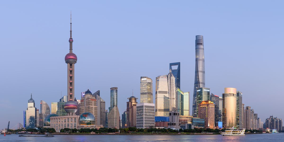 Shanghai Tower und Pudong Skyline